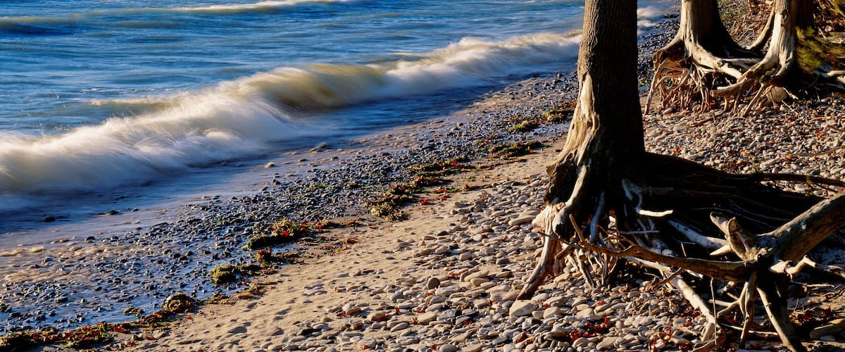D0ETGC Waves Wash Ashore on a Lake Erie Island