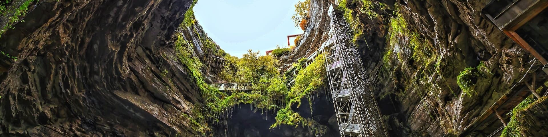 Travelling around the South West of France and you could come across the Gouffre de Padirac. The Padirac caves are amazing with visitors descending 75m before entering the cave which is at a depth of 103 m and a river system that is about 19km long. Take a boat trip along the subterranean system. Reasonably priced and so worth the visit. A short drive after your visit and a stop in a local village for soup du jour en vin rouge and, what a day! #travel #traveltheworld #nature #caves #parks