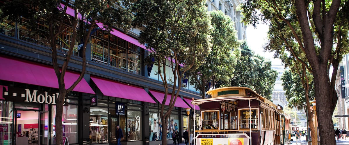SanFrancisco_PowellandMarketCableCarTurnaround_6176750_6