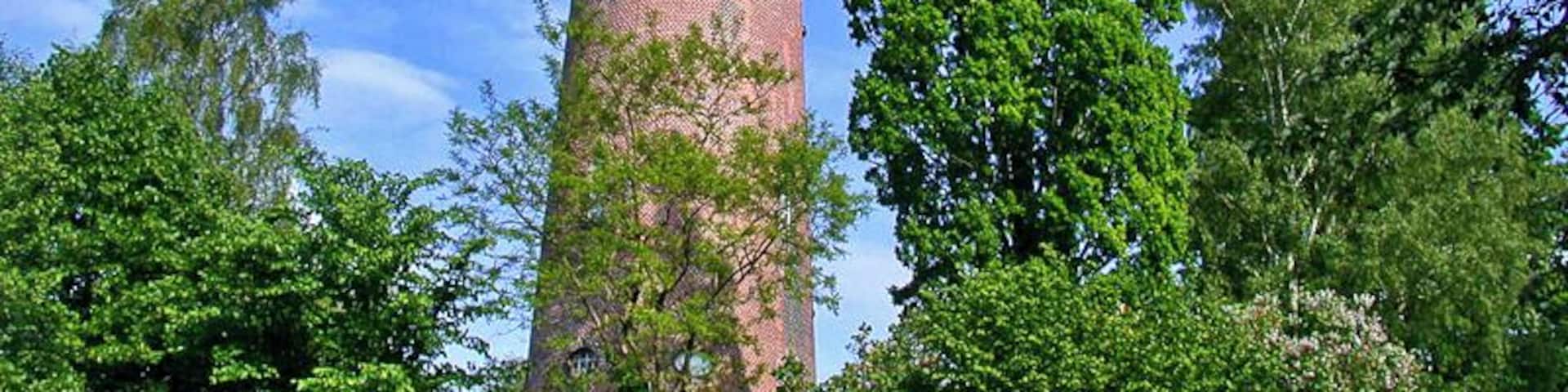 view up at tower Eutin May 2002