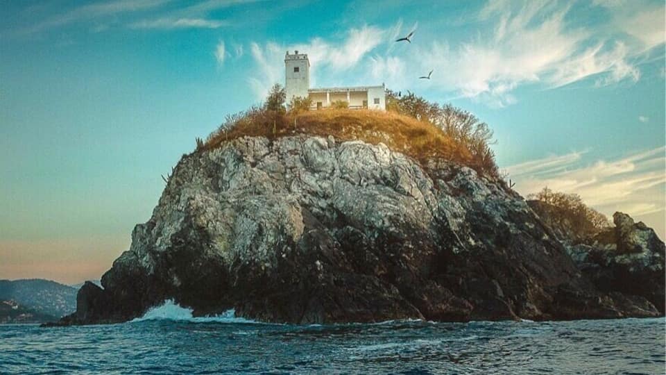 Me gusta esos amaneceres 🌅 en el que el sol sorprende las crestas de lAs montañas y las pinta de amarillo, como quien llega a darte un beso en la frente para empezar el día.
#Wow #adventure #instatravel #nature #beautiful #travelling #tourism #travelgram #traveling #love #world #life #photooftheday #whpcolorful #travelphotography #visitmexico #mexico #loves_mexico #hechoenmexico #ig_mexico #mexicodestinos #mexicodesconocido #foundinmexico #vive_mexico #viajandovoy #natgeolatam