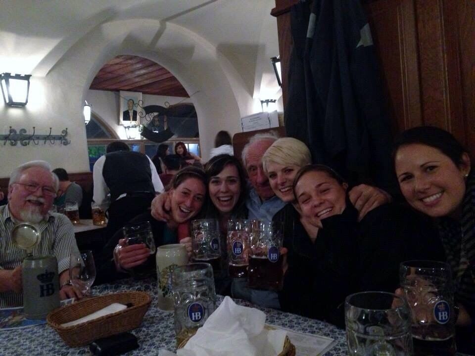 Prösting with locals at the Hofbräuhaus in München. I need to get back for Oktoberfest! 