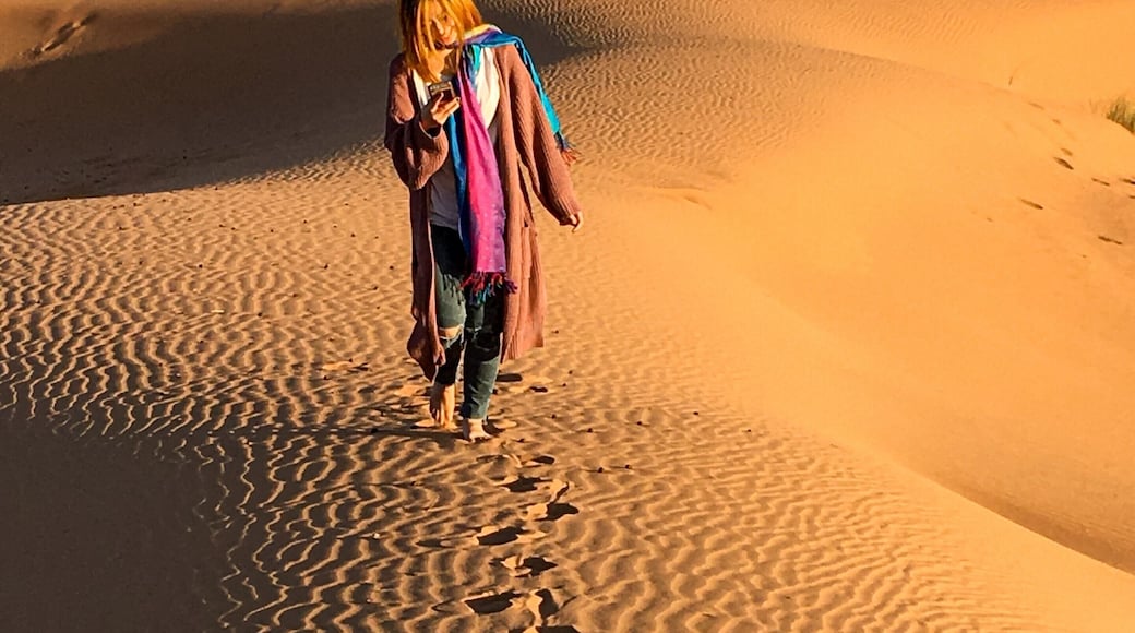 Erg Chebbi, Sahara Desert, Morocco, 摩洛哥 #red
#travel #nature #nationalpark #hiking #culture