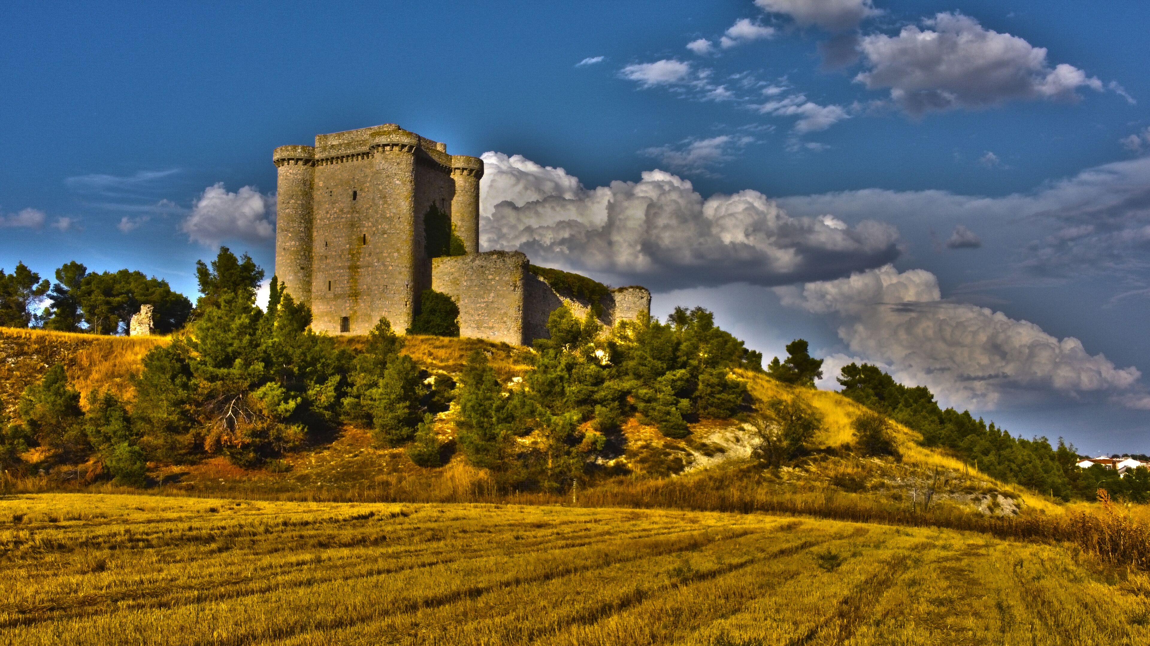 Castle Punoenrostro Illescas
