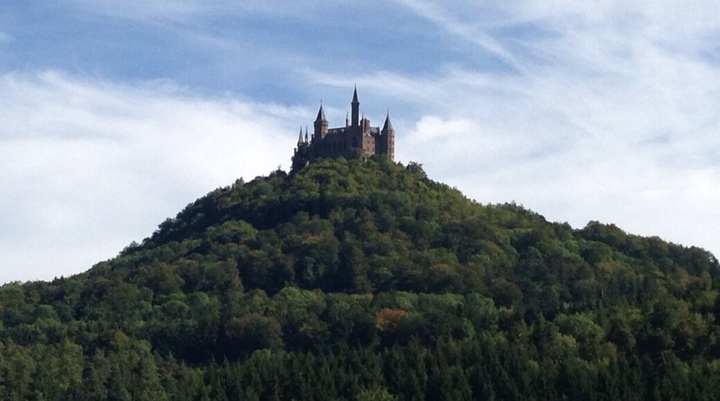 There is a shuttle bus that takes you up the hill to the castle. Have lunch at the castle with the beautiful view of the valley.