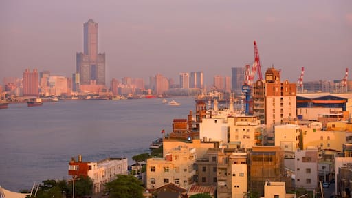Kaohsiung que incluye una ciudad