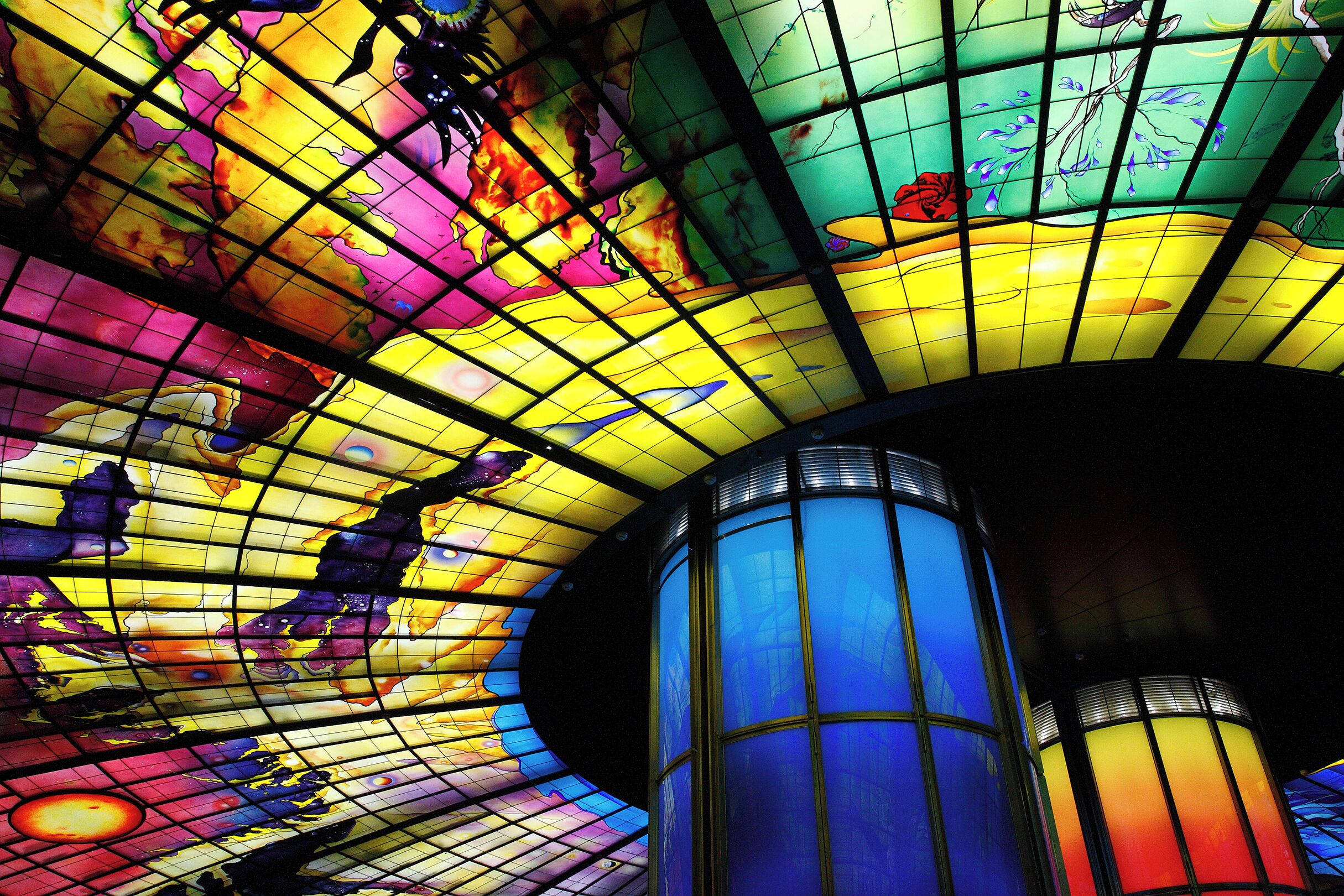 高雄 > 捷運美麗島站