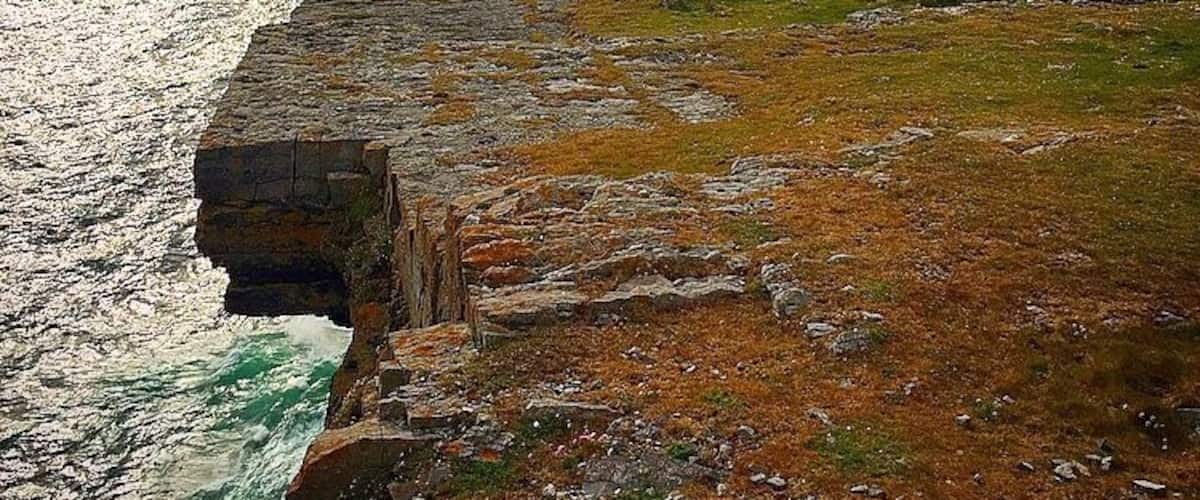Inis mor by plane (a really small one) 😂😂😂 then discovering this small island (14km lenght) by bike in a lazy Sunday afternoon: terrific! A great Guiness in the pub + shepherd's pie: perfect!!! 👌🏻👌🏻👌🏻 I love Ireland 🇮🇪