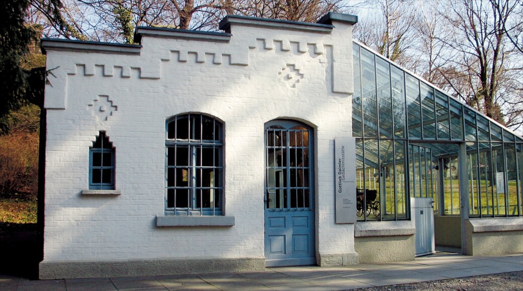Memorial de Gottlieb Daimler que inclui um memorial