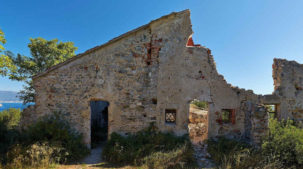 Ruderi della chiesa di Santa Margherita