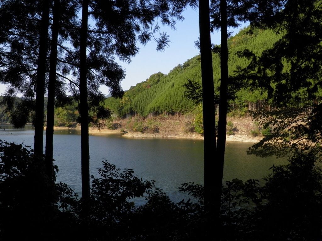 津風呂ダム（奈良県吉野郡吉野町）春日津風呂  神社近くより