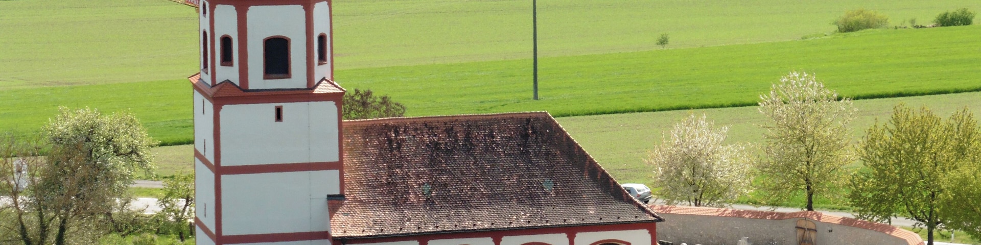 This is a photograph of an architectural monument. It is on the list of cultural monuments of Walting(Oberbayern), no. D-1-76-165-13