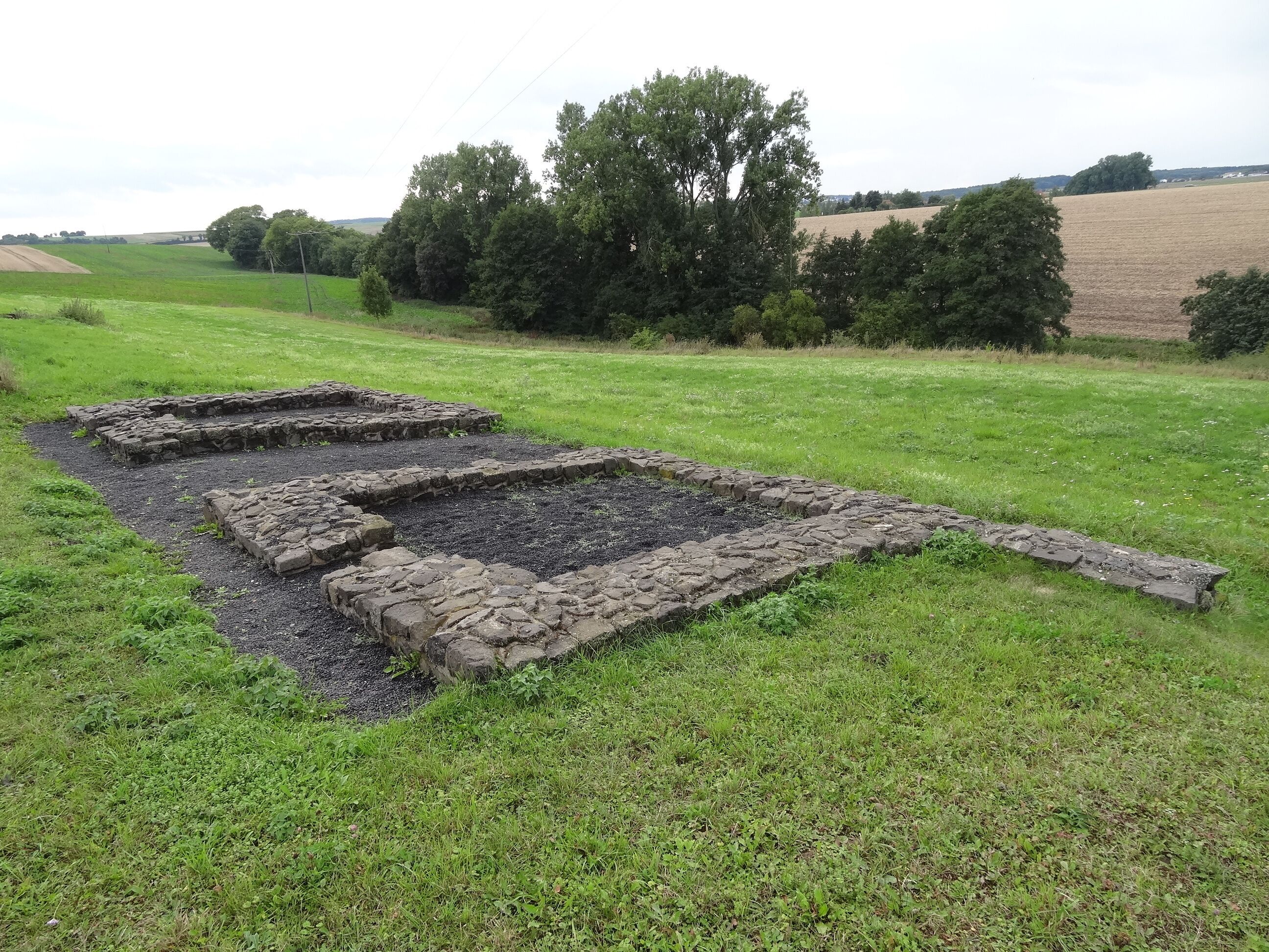 This is a picture of the hessian Kulturdenkmal (cultural monument) with the ID