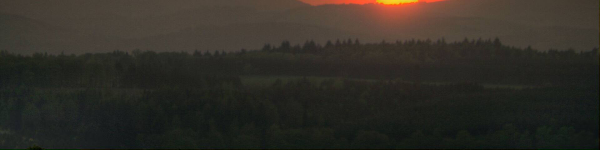 An April´s sunset near/Ein Sonnenuntergang im April bei Buchenberg/Fürstenberg.