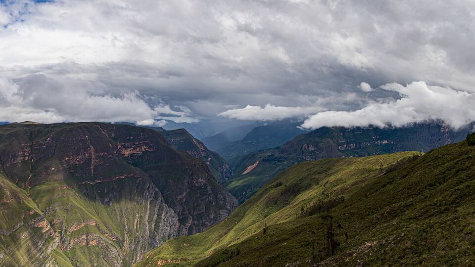 Cañón de Huancaurco, río Utcubamba, Chachapoyas, Amazonas.
Magnífica vista desde el Mirador.