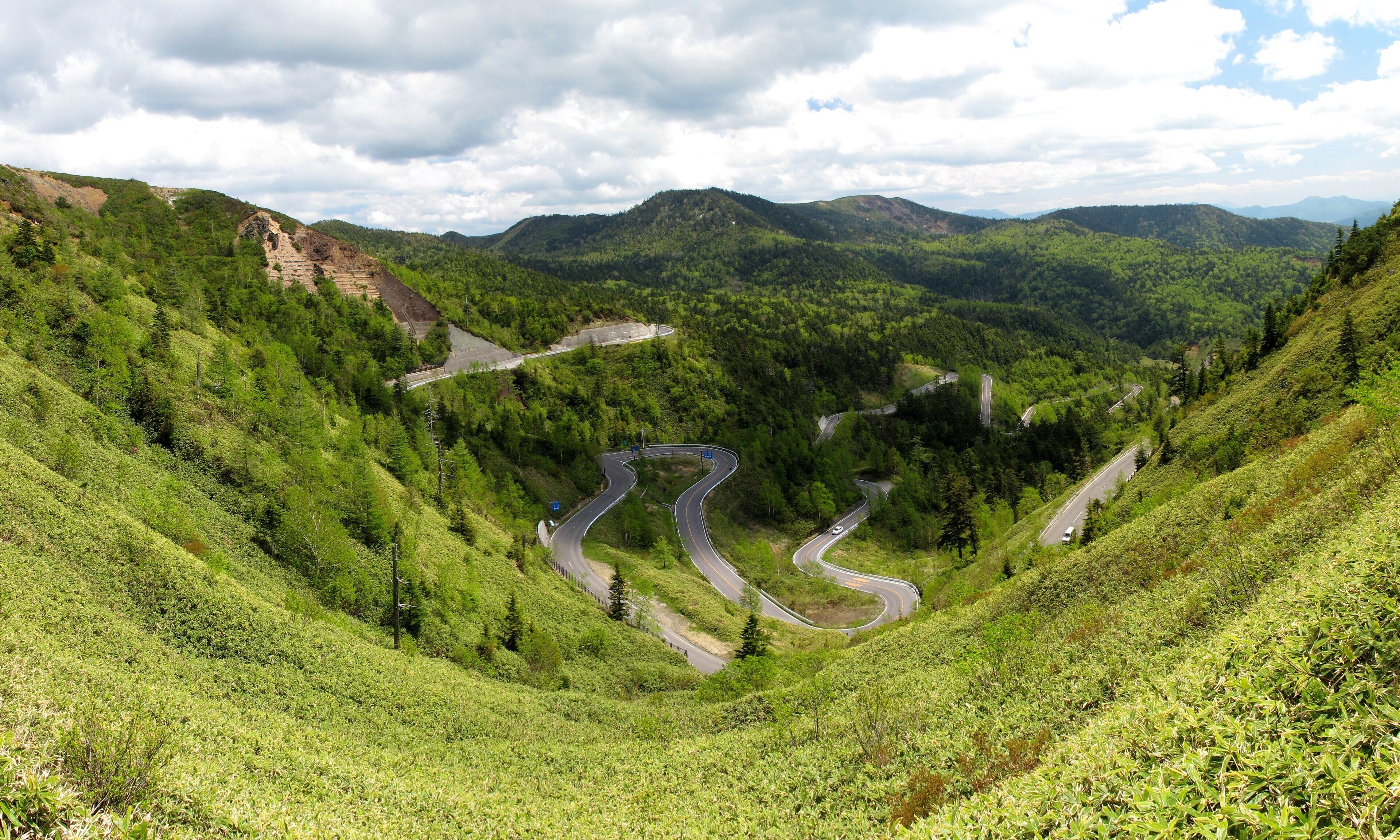 Mount Motoshirane seen from the NNW.