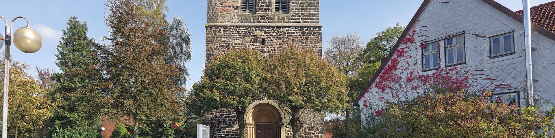St. Osdag-Kirche in Mandelsloh (Neustadt am RĂŒbenberge), Niedersachsen, Deutschland