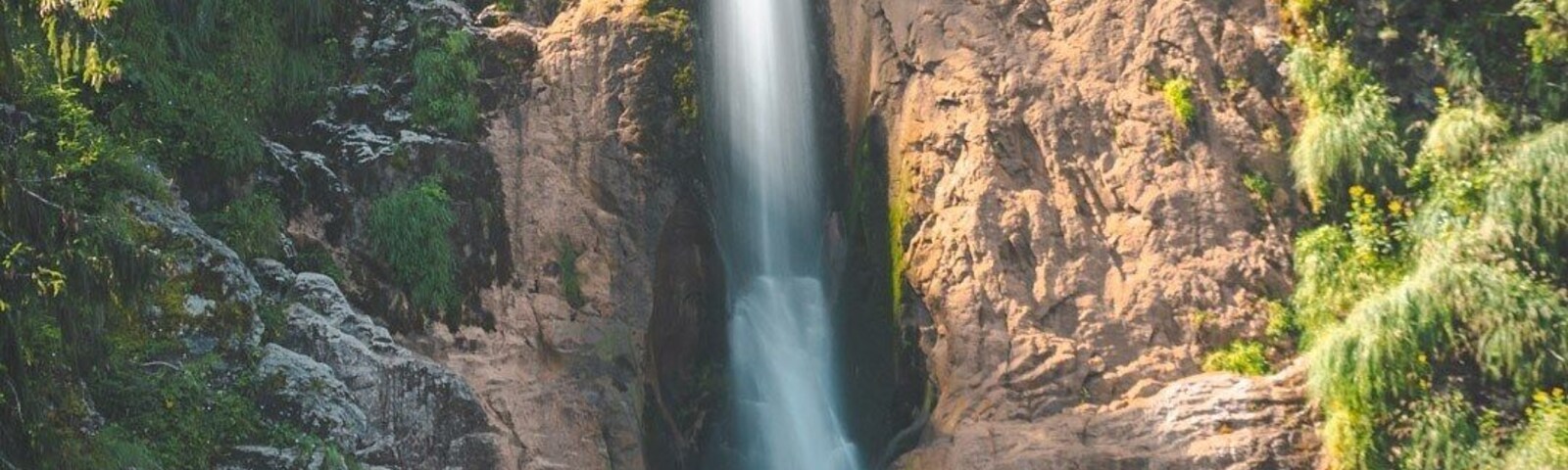 What a beautiful waterfall!