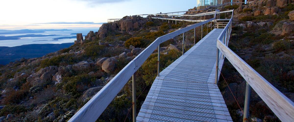 Mt. Wellington which includes modern architecture, mountains and general coastal views