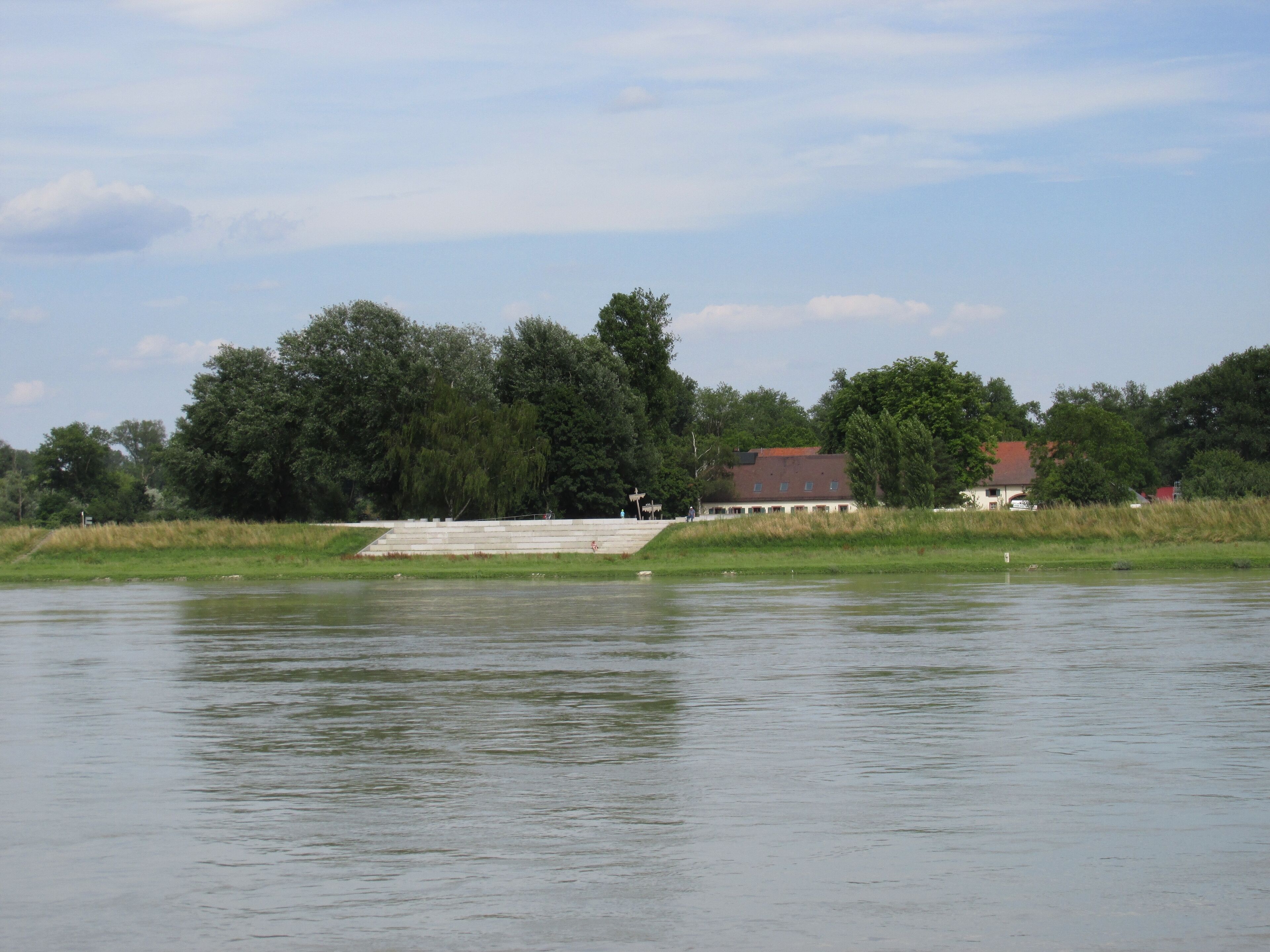 Rheinterasse am Hofgut Maxau