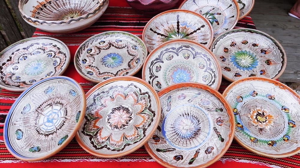 Traditional Romanian pottery - read the whole story at http://wp.me/p1hz24-oL