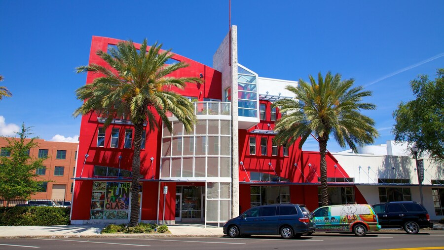 Morean Arts Center mostrando arte, strade e città