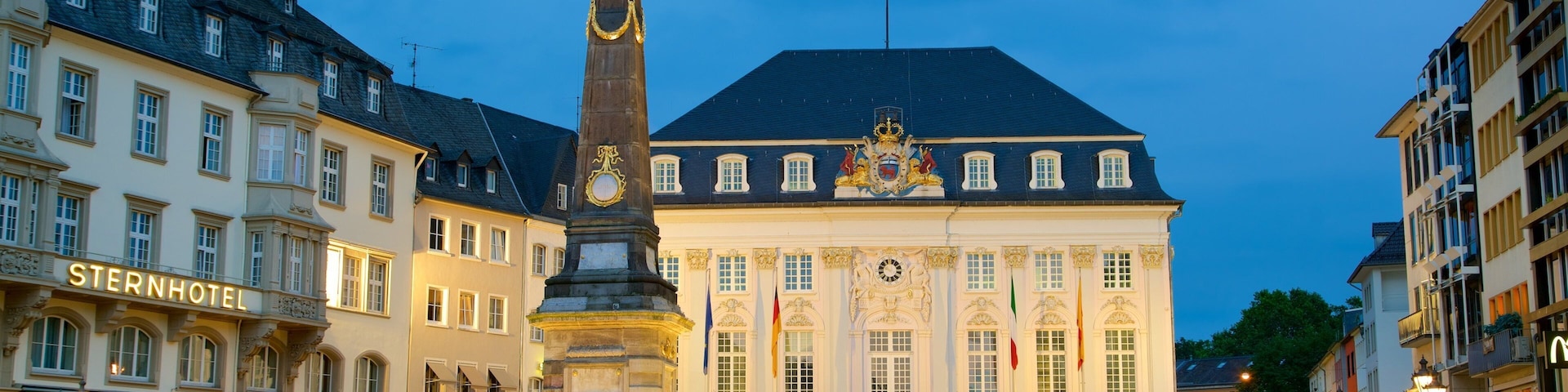Zentrum showing a monument, heritage elements and a square or plaza