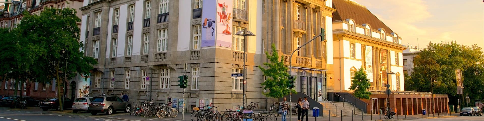 Museumsufer showing heritage elements and a sunset