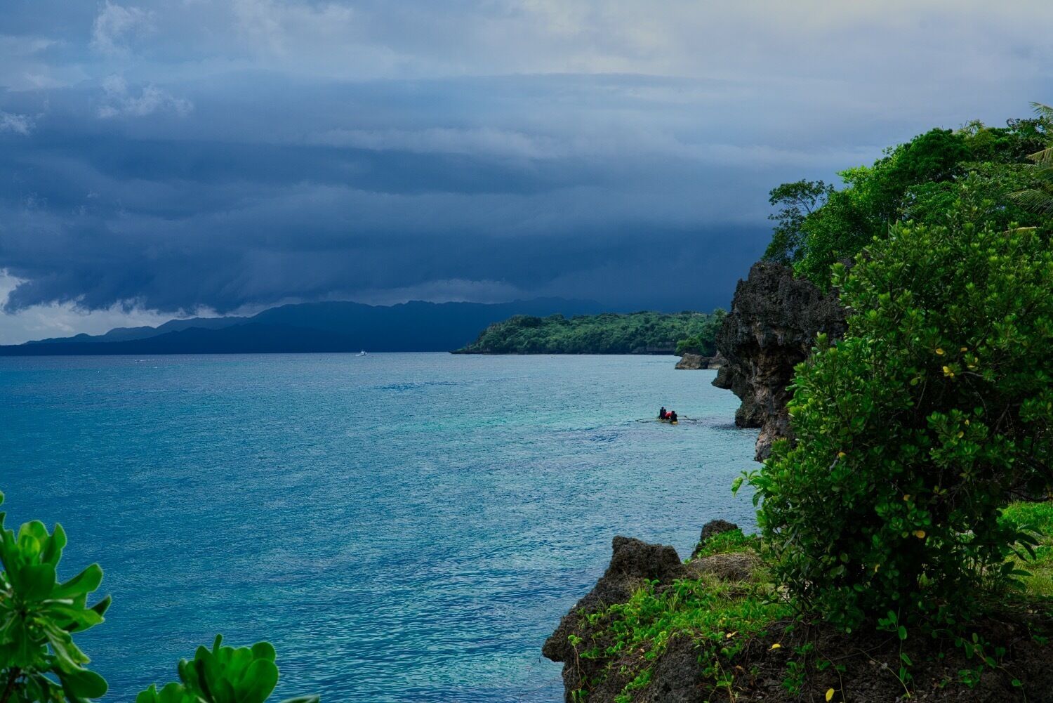 Taken during my fiancée’s birthday party.  Rain on it’s way.