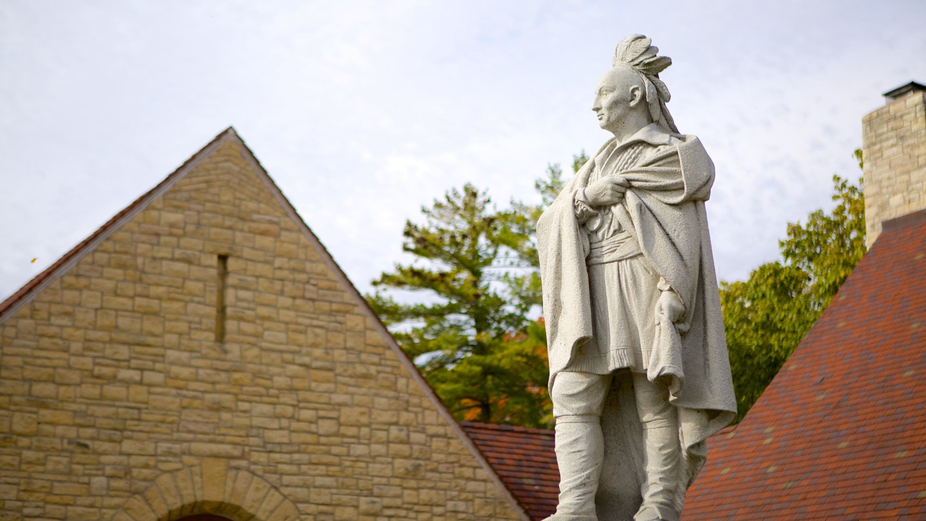 Black Hawk State Historic Site featuring a statue or sculpture and heritage elements