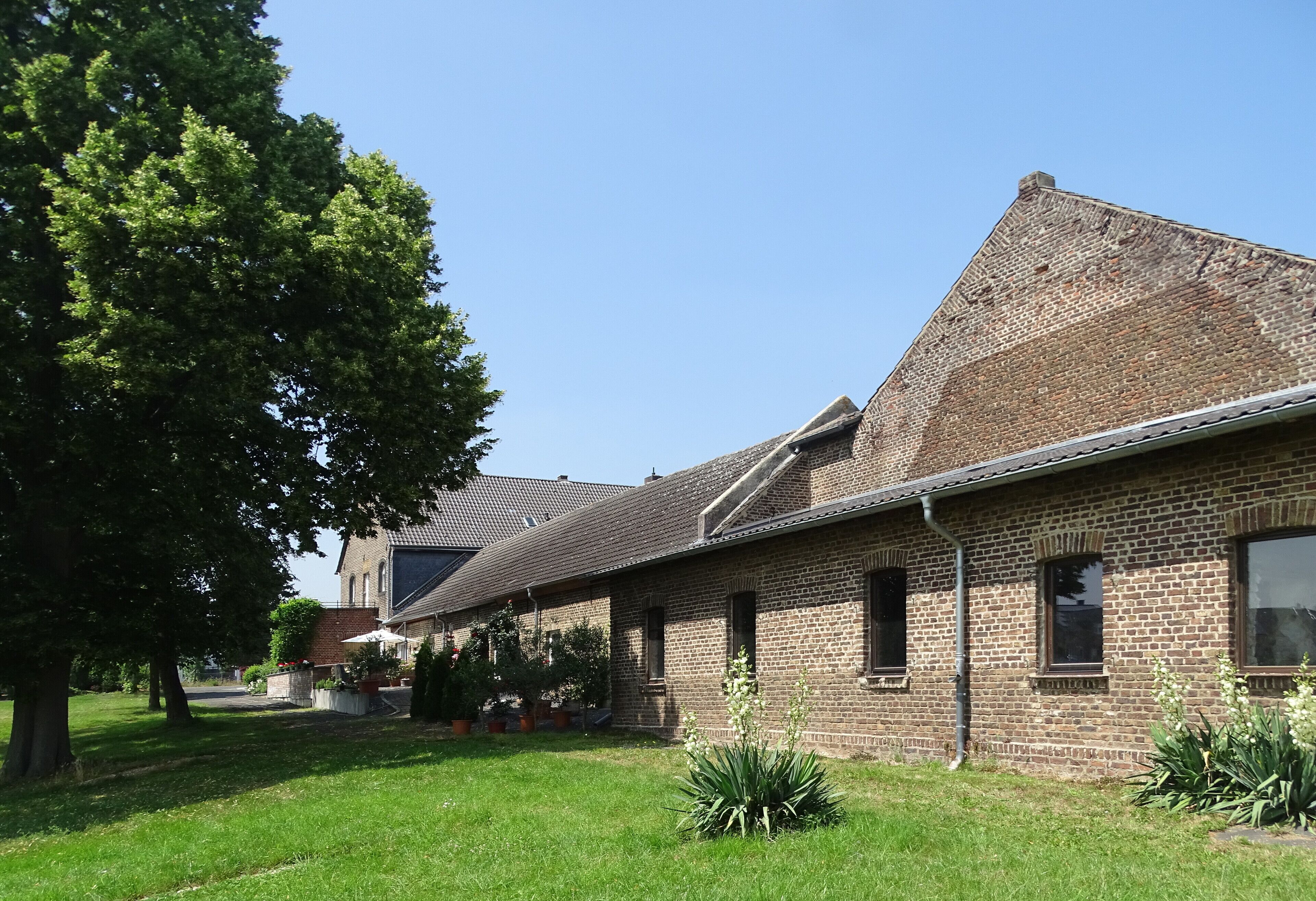 Antoniterhof in Vernich, Heimbacher Straße 73: Teilansicht
