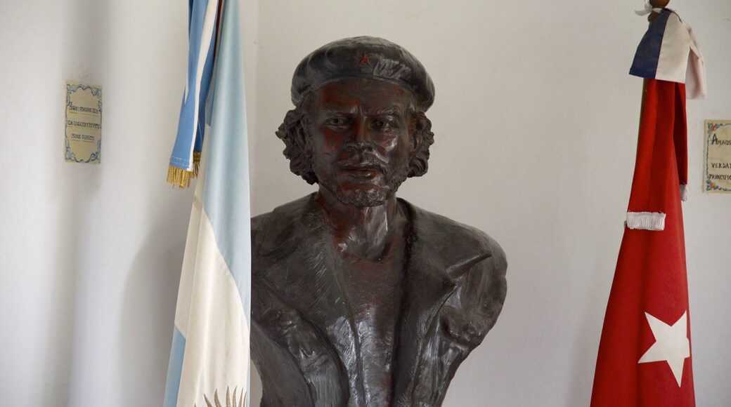 Museum of Che Guevara which includes a statue or sculpture