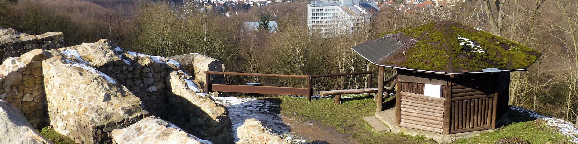 Burg Tannenberg; Blick vom Bergfried nach Nordwesten über Seeheim nach Pfungstadt und zur Rheinebene