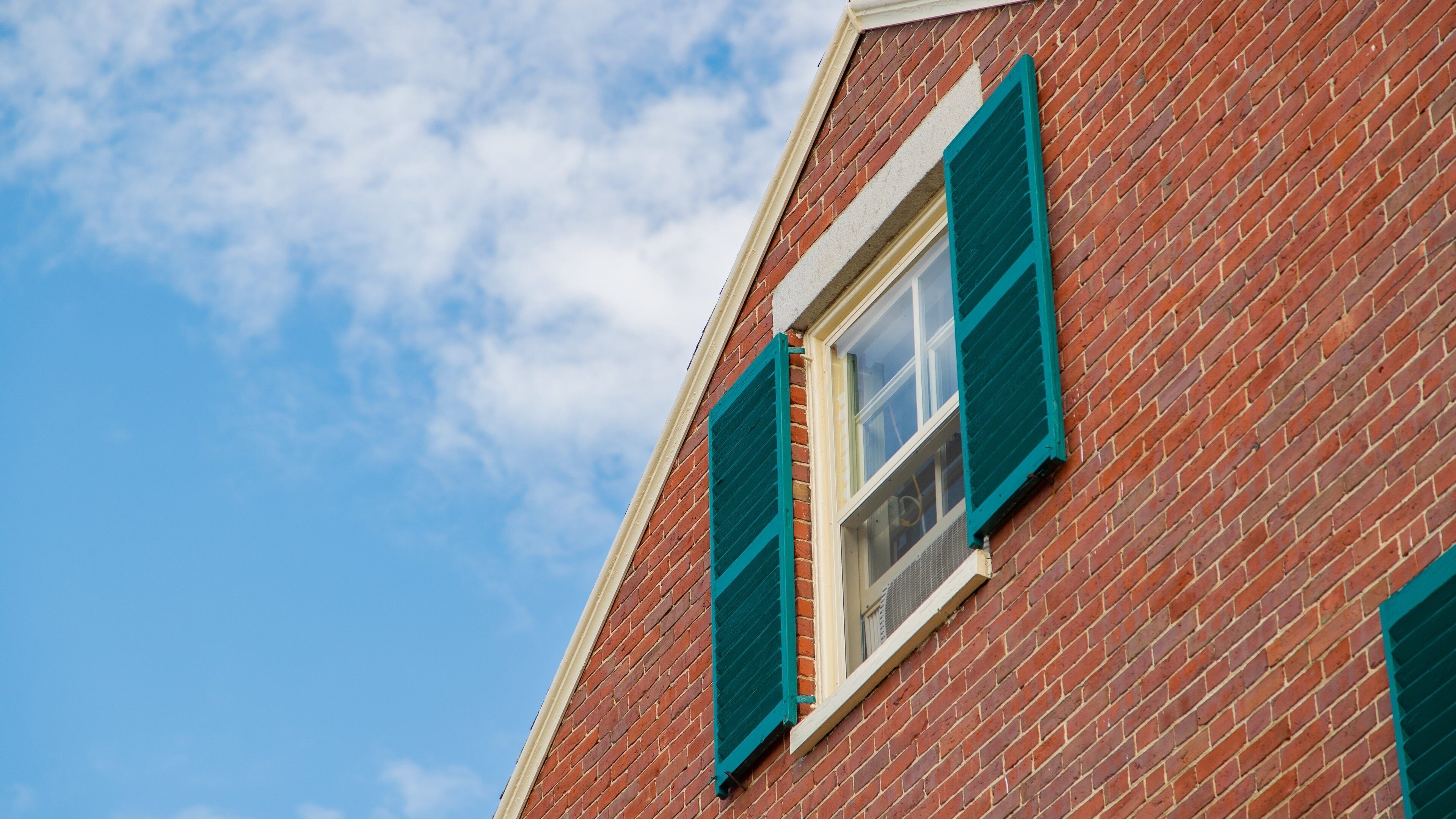 Harrington House showing a house