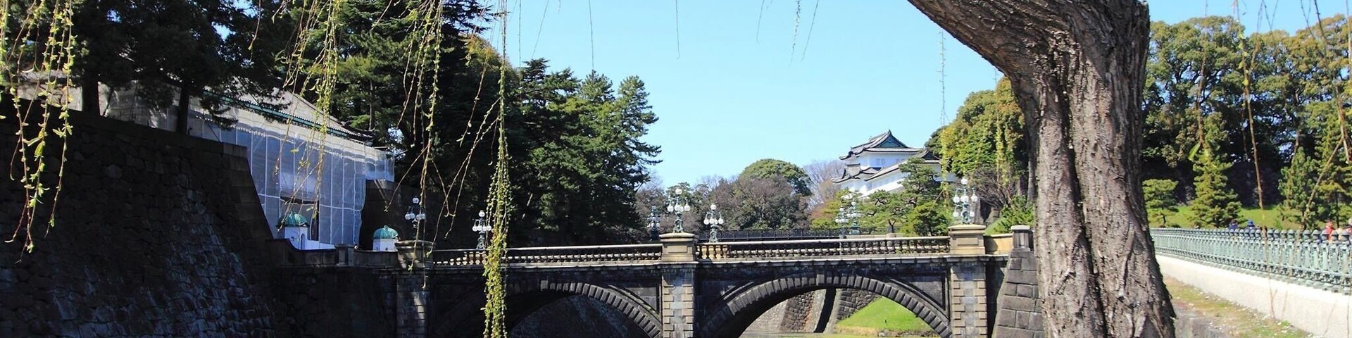 Nijubashi bridge