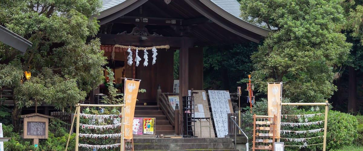 architecture of main shrine of kumano jinja in wako city