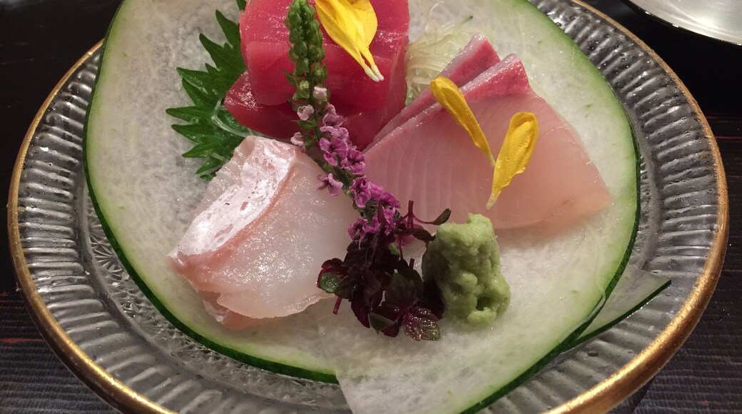 Must try! Kaiseki in Japan. The art of fine dining! The origin is Kyoto but you can find them in Tokyo and many major cities.
This one at Mitsukoshi Ginza is simply marvelous! One of the most #delicious meals during my last trip to Tokyo!