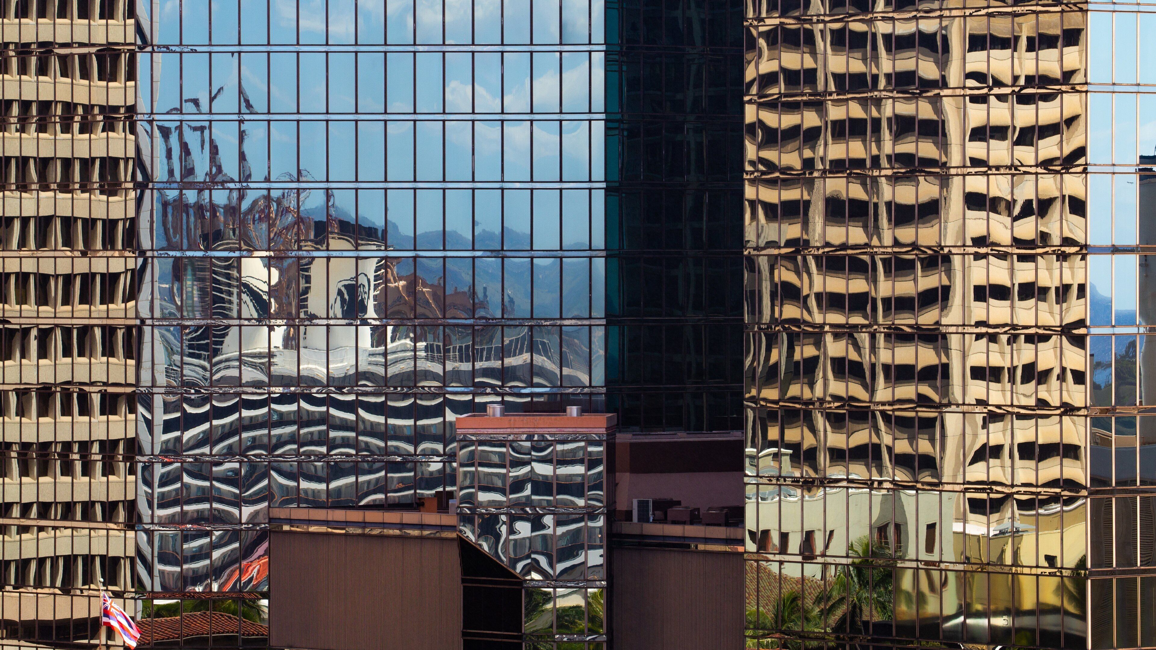 Aloha Tower featuring a skyscraper