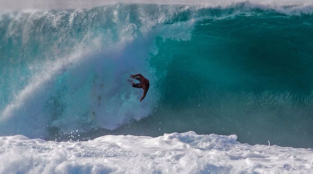 Not an ideal spot to fall. Enjoying the air drop.