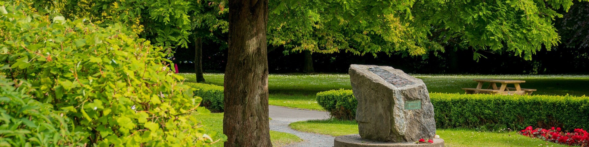 People\'s Park featuring a garden