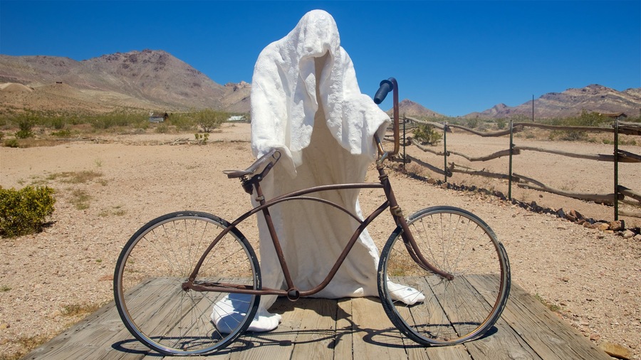 Goldwell Open Air Museum which includes desert views and outdoor art