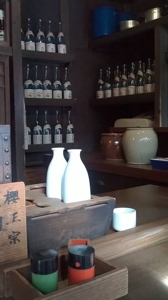 Sake Bar during the Edo Period in Japan. 
#culture