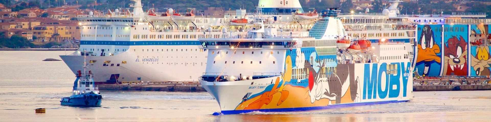 Porto de Olbia caracterizando cruzeiro