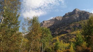 Exploring Thomas Canyon