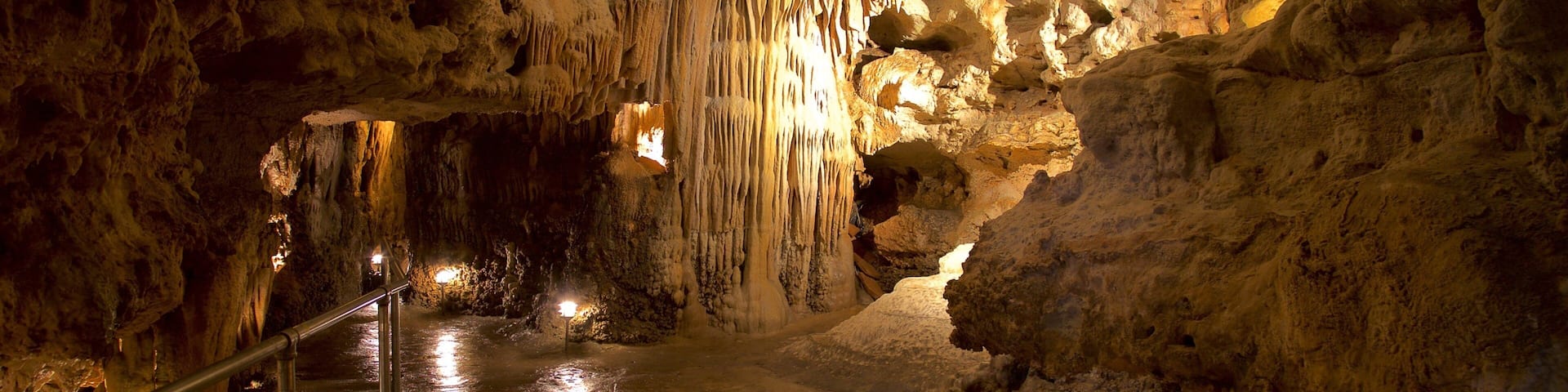 Bridal Cave mit einem Höhlen