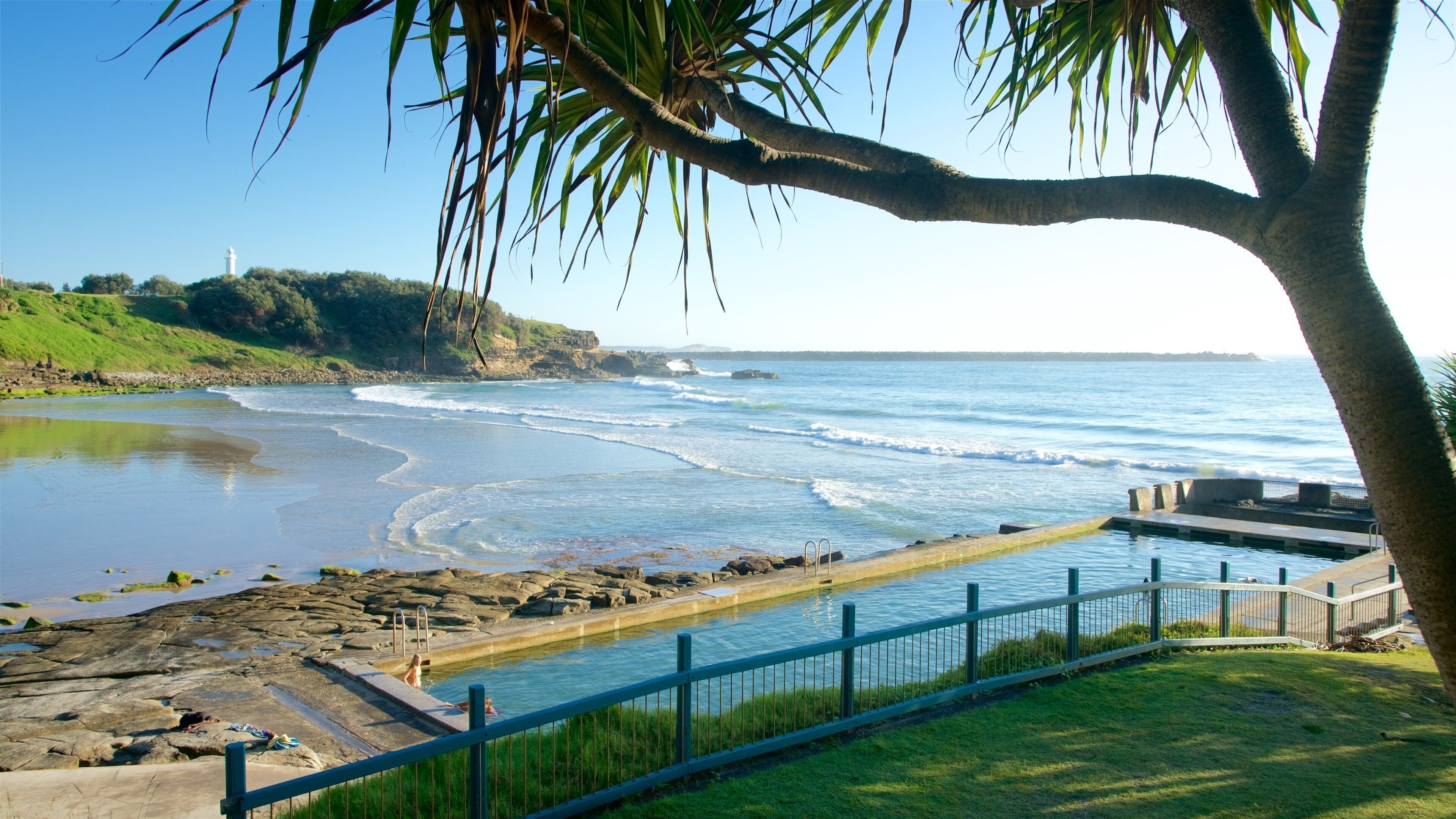 Yamba Beach which includes rugged coastline