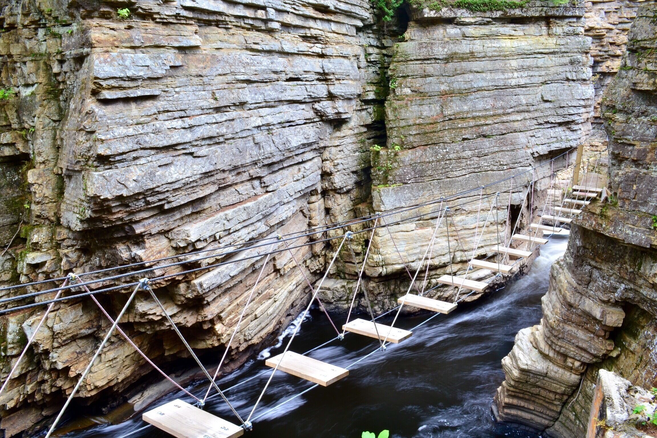 Lots of summer activities here. #hiking #nature #waterfall #waterlust # autumn #fallcolors #NikonD3100 #Manfrotto tripod. 