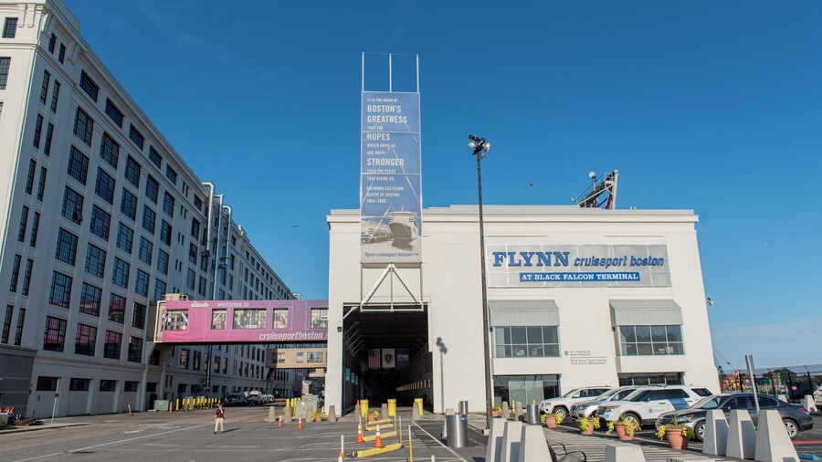 Boston_BlackFalconCruiseTerminal_6182961_01
