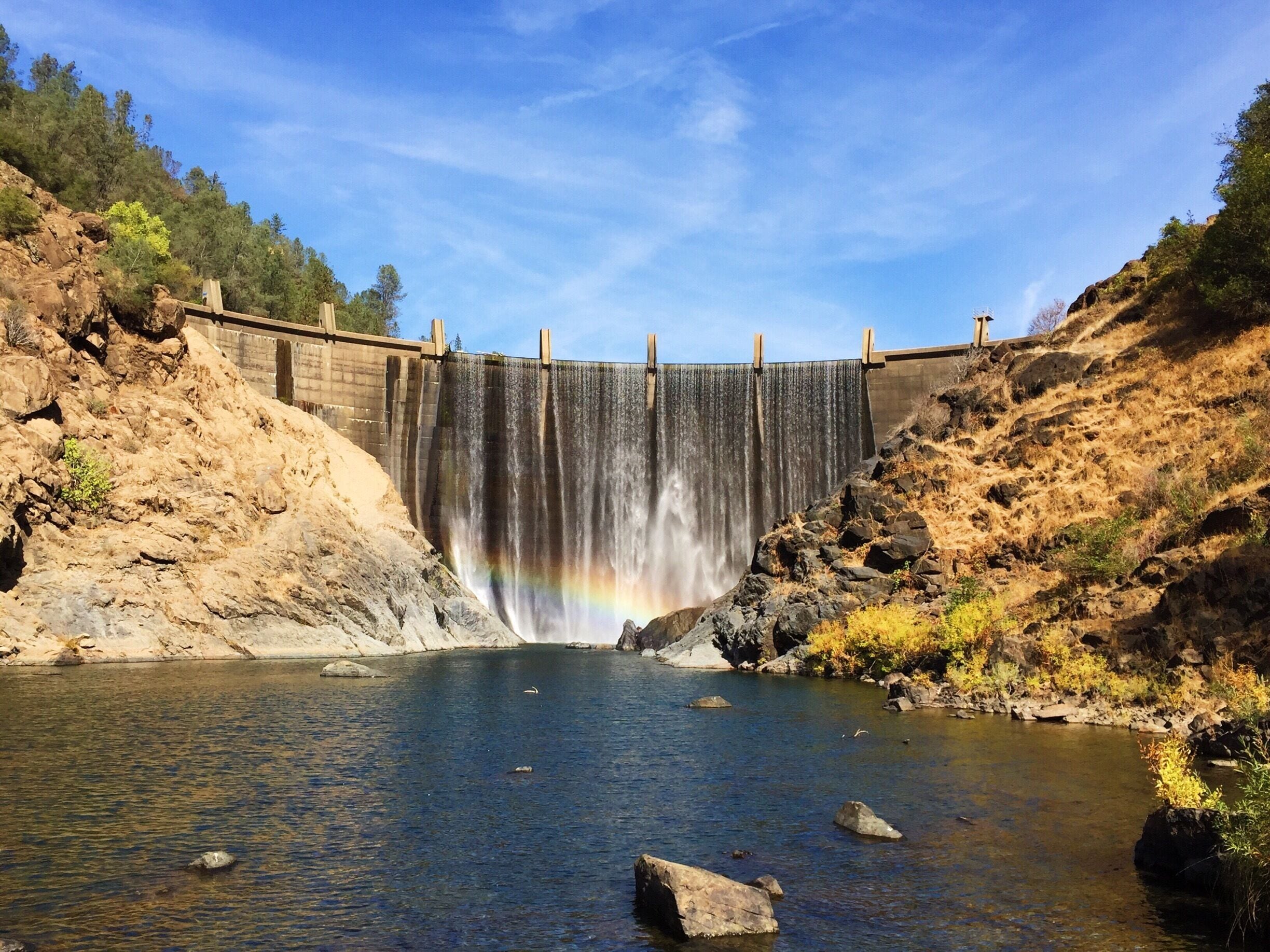 Drive to the Dam and hike down for a swim in the gorgeous water! Bring proper hiking shoes with traction.
More on www.ajauntwithjoy.com