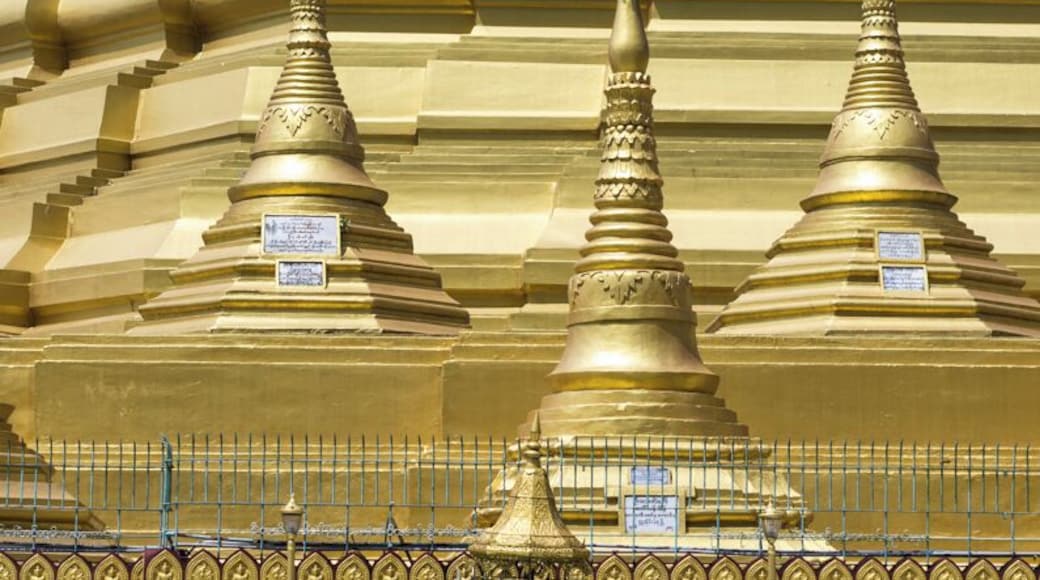 The tallest pagoda in Myanmar have seen several damages due to heart quakes over the years.Today are still visible some of the rests from the 1917 paya. According to the tradition, 2 of the Buddhas hair are hold inside the paya.